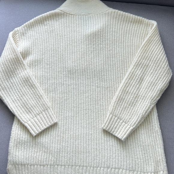 Talbots Women's Cream Sweater - Picture 8 of 10